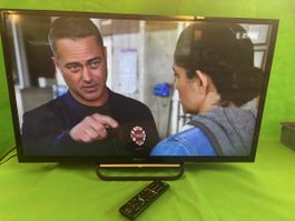 Sony LED TV KDL-32R435B 32 Zoll mit Fernbedienung