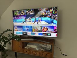 Samsung 50” 4K UHD Smart TV – UE50NU7472