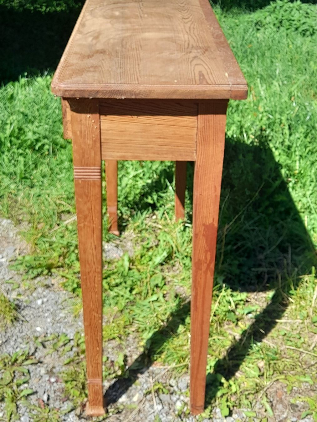 Tables: Beistelltisch schmal – D'occasion à Aeschi b.Spiez par 52_wochen 1