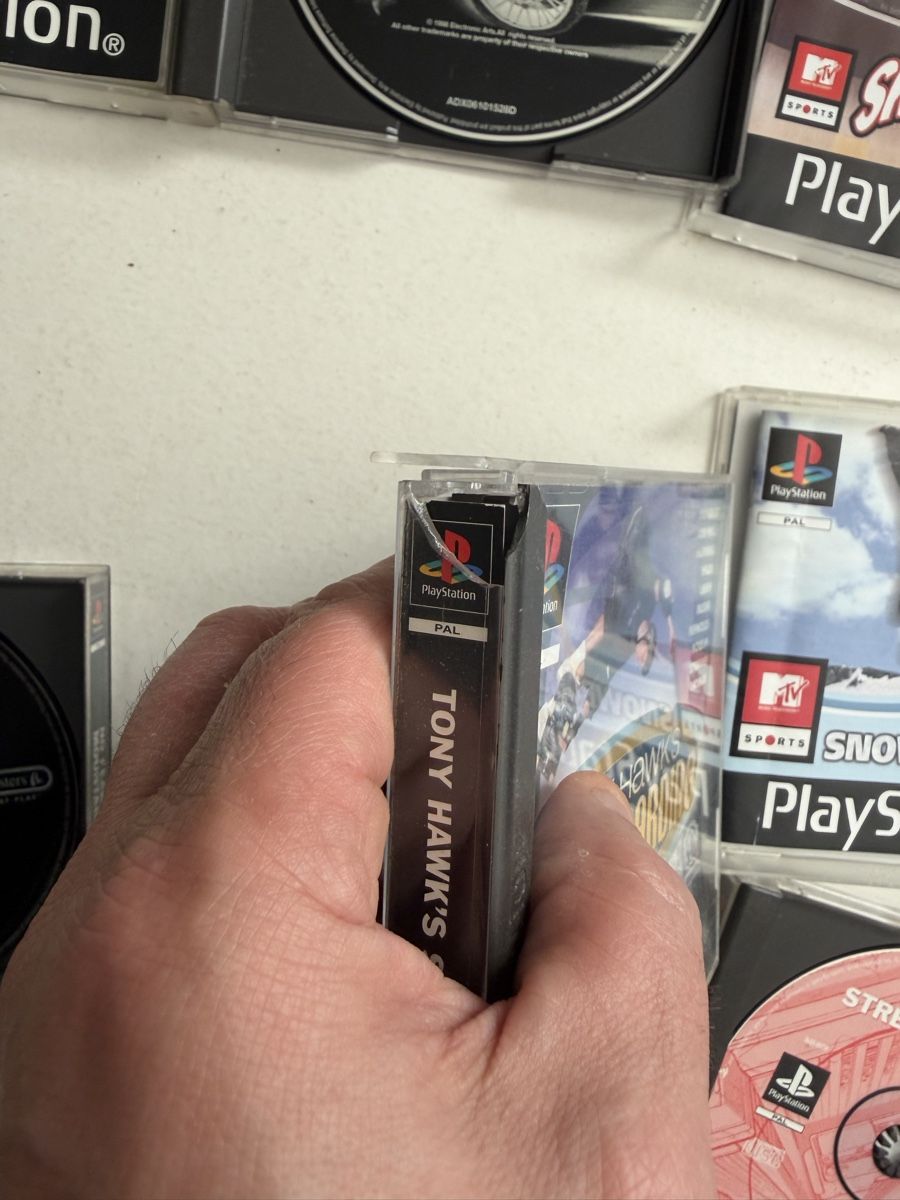 Giochi: Lot 8 jeux PlayStation 1 – Usato da Genève venduto da sho_67qj 9