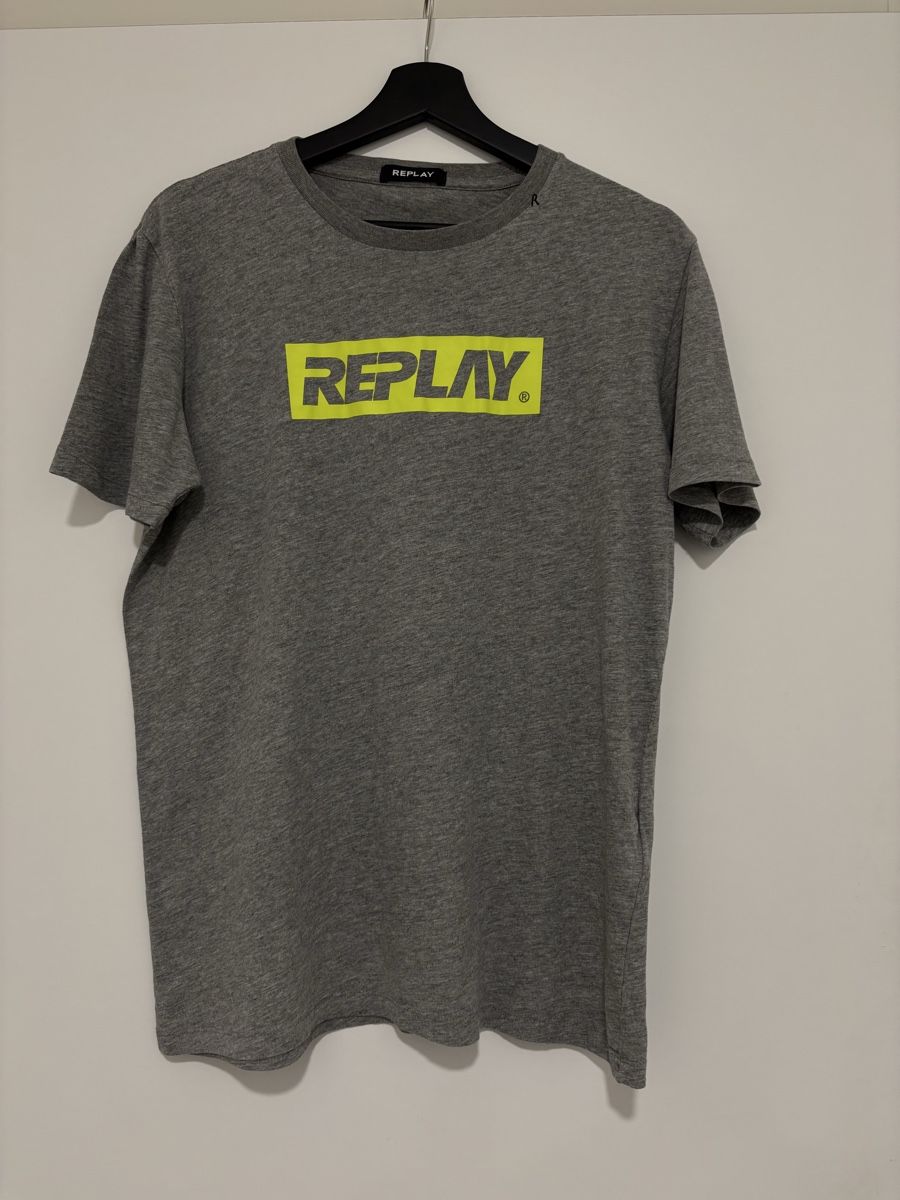 Replay T-shirts: Replay Grey T-Shirt, Size L – D'occasion à Lutry par jul_j2lg