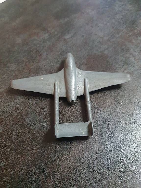 De Havilland Kit di modellismo & Modellini statici: Altes Gusmodell Vampire DH100 – Usato da Rieden AG venduto da Wirth03 2