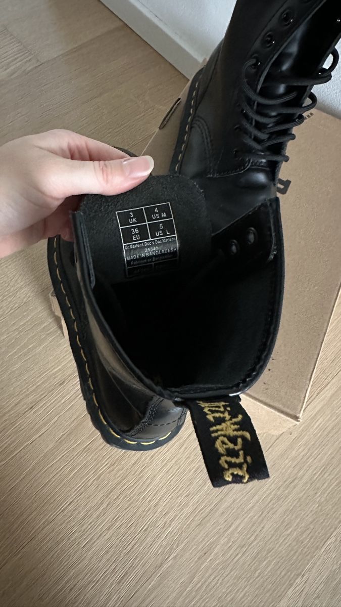 Dr. Martens Scarpe da uomo: Doc Martens 1460 Bex Black Smooth – Nuovo (secondo la descrizione) da Wallisellen venduto da Sharon8304 2
