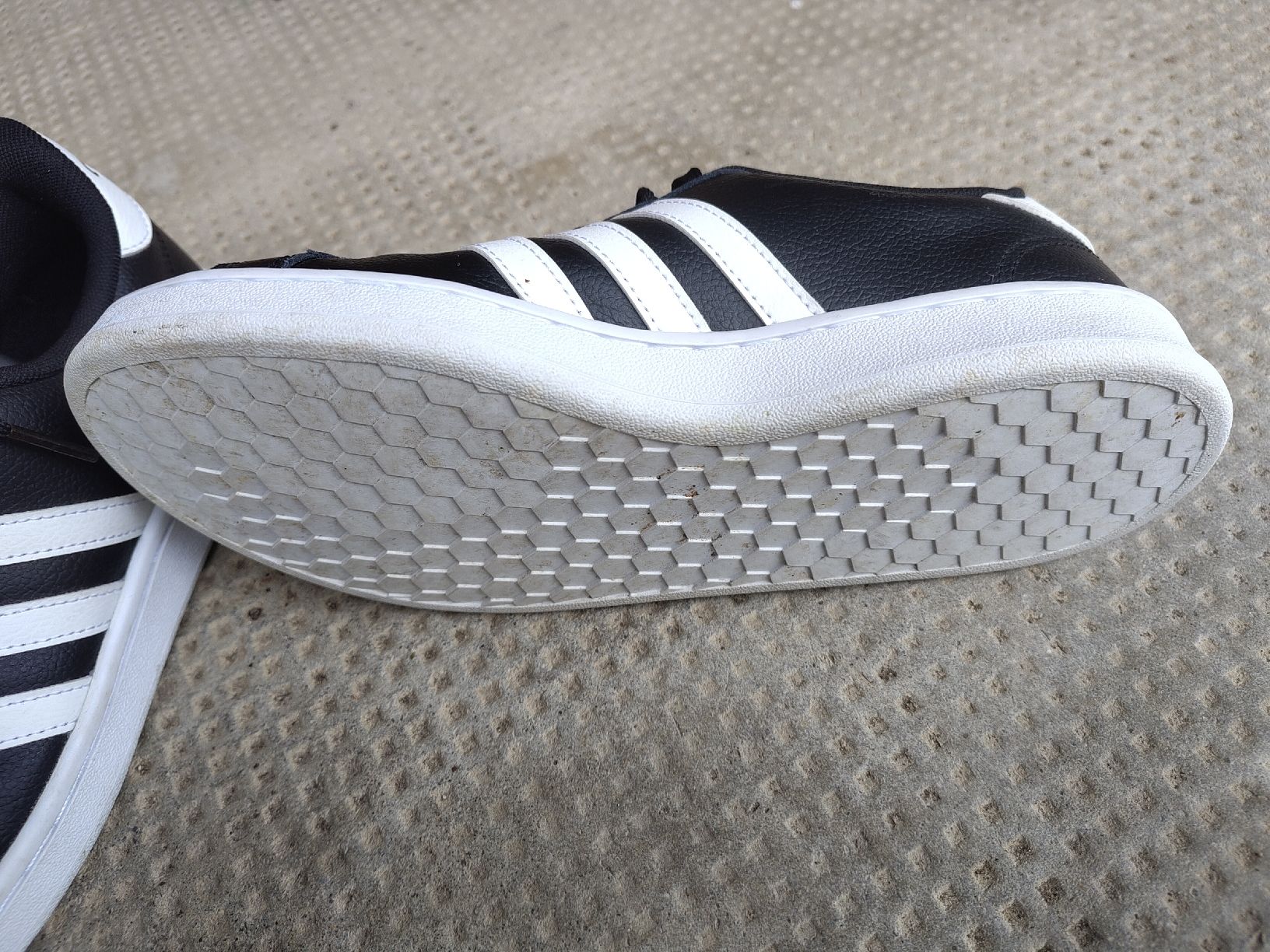 Adidas Scarpe da uomo: Adidas Sneakers Gr.39 1/3 – Usato da Gümmenen venduto da Biitama 5