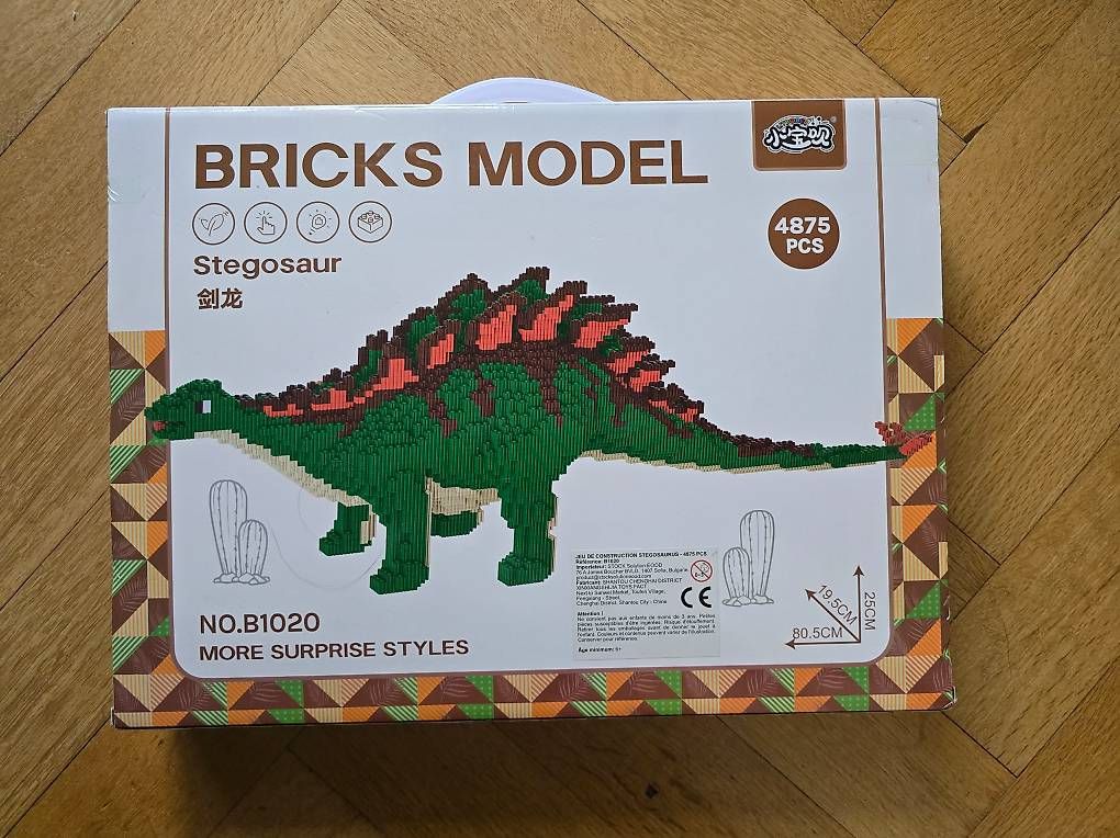 Jeux de construction: Bricks Model, Stegosaur, 4875 pièce – D'occasion à Montreux par fle_yj7j 1