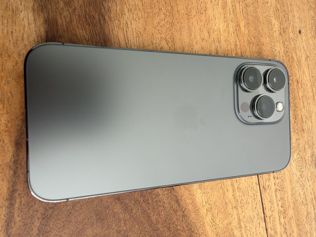 Apple Portables: Apple iPhone 13 Pro graphit mit OVP gebraucht – D'occasion à Emmen par Mark_James 3