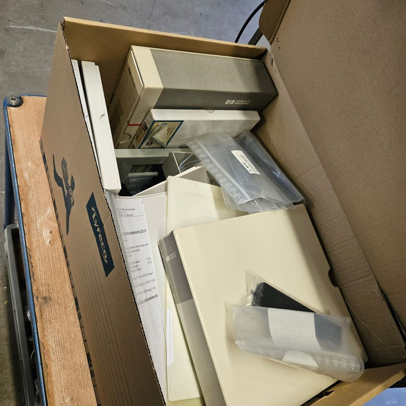Accessori da laboratorio: HP 1090 Liquid Chromatograph/HP 8452A DAS & PC/Software – Usato da Niederdorf venduto da LeptonAG_Labor 6