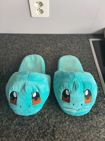 Pokemon Squirtle Hausschuhe 
