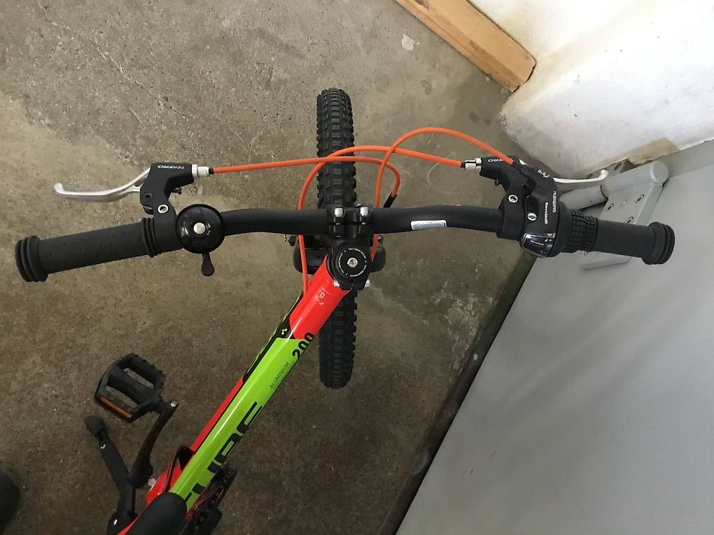 Velos: Kinderfahrrad Cube Acid 200 SL – Gebraucht aus Bischofszell von Mr.Kompass 1