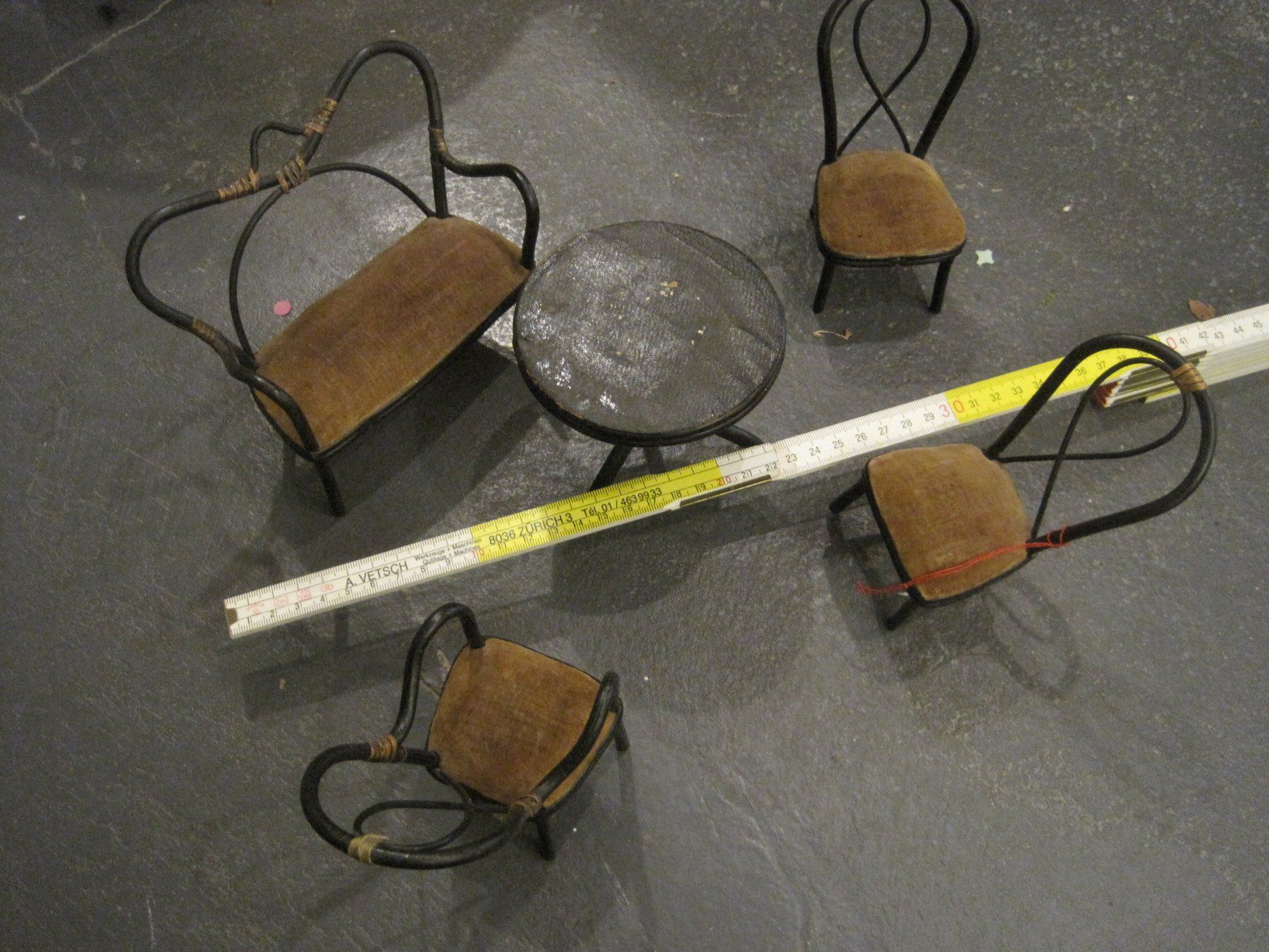 Case e mobili per bambole: Puppenstubenmöbel antik – Usato da Bischofszell venduto da Joachim-115