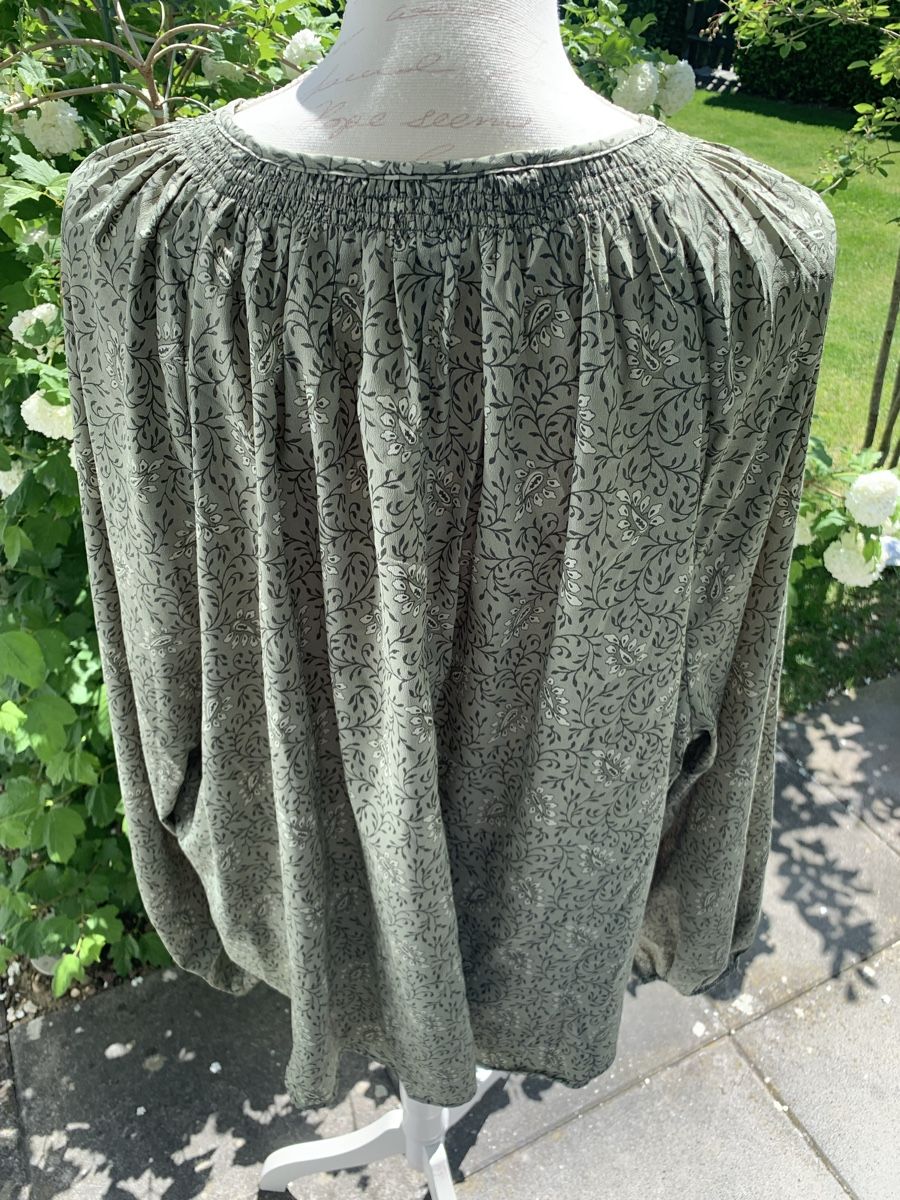 H&M Blusen: Schöne Bluse von H&M Gr. XXL – Gebraucht aus Ellikon an der Thur von Bali1999 5