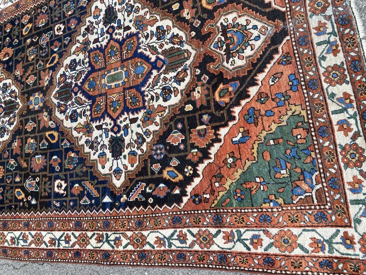 Tappeti: Antike Perser Teppich Bachtiar – Usato da Männedorf venduto da Adamiat 2