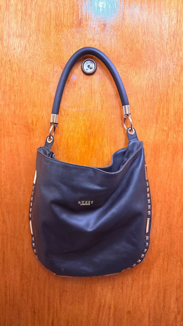 Guess Borse da donna: • Guess Tasche • – Usato da Basel venduto da mendoza13