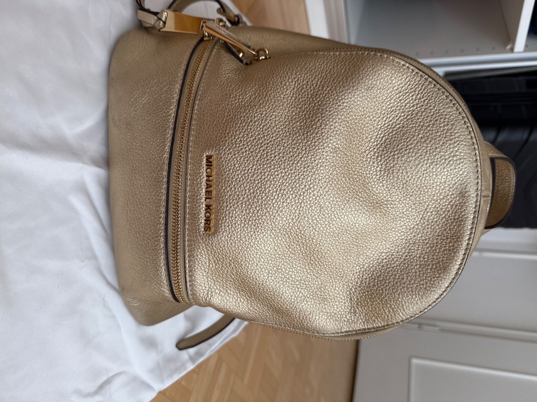 Michael Kors Zaini: Michael Kors Rucksack goldfarben – Usato da St.Gallen venduto da ebe_976r 1