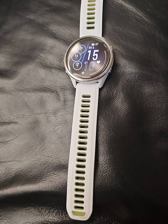 Smartwatch: Garmin  Forerunner 970 Weiss – D'occasion à Roggwil TG par Much58 1