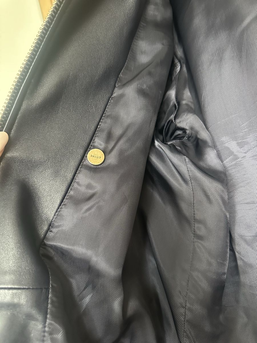 Bally Giacche: Bally Leather Bomber Jacket, Size 46, Excellent Condition – Nuovo (secondo la descrizione) da Richterswil venduto da Ramar05 2