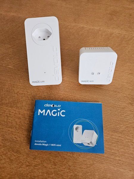 Devolo Unità & Adattatore: devolo Magic 1 WiFi mini Starter Kit – Powerline WLAN Set – Usato da Jona venduto da Marciboy
