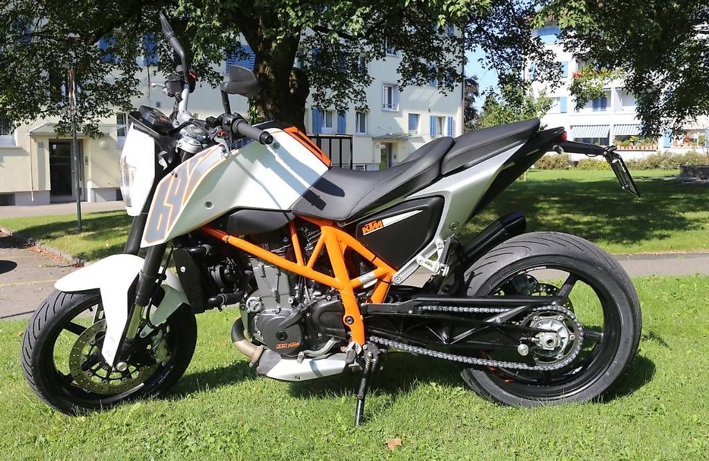 KTM Strada: KTM 690 duke ABS 50kW – Usato da Hofstetten BE venduto da Riccedit 2