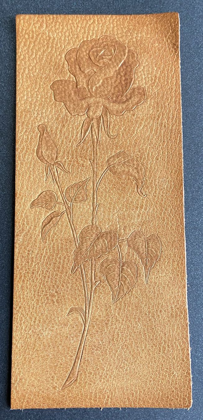 Altre raccolte & rarità: Buchzeichen mit geprägter Rose – Usato da Böckten venduto da Hansi36