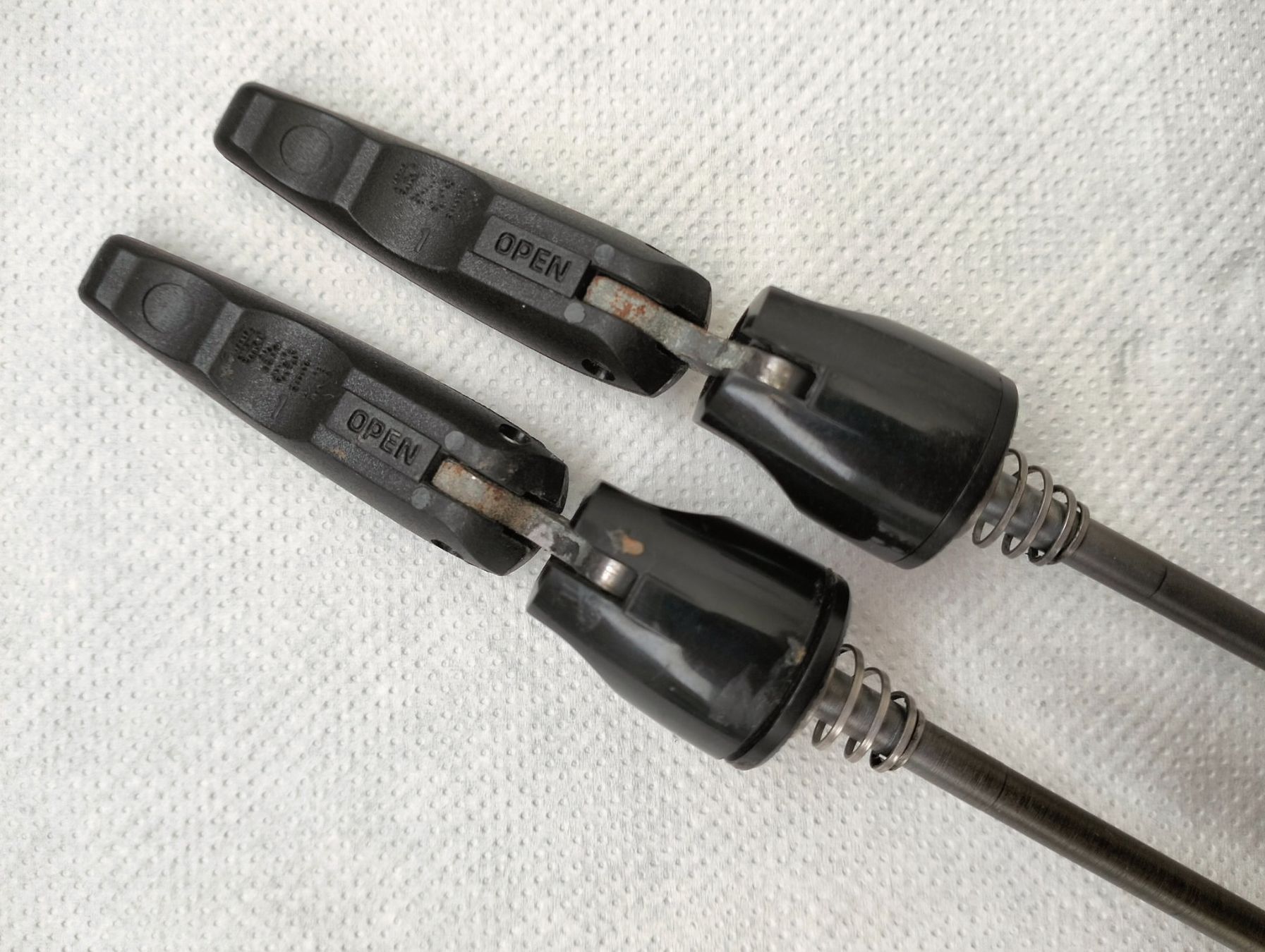 Mavic Pezzi di ricambio: Mavic Schnellspanner Set – Usato da Uster venduto da KarlZH 4