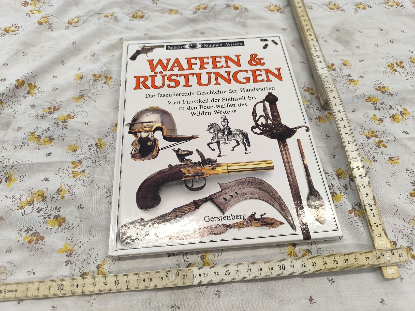 Libri: Buch..Waffen & Rüstungen – Usato da Cama venduto da anto_a
