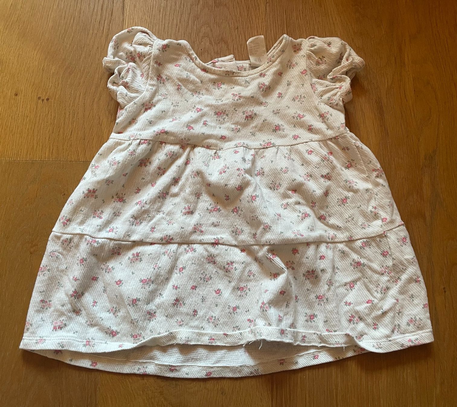H&M Vestiti & Gonne: Kleid Mädchen Grösse 80 H&M – Usato da Teufenthal AG venduto da sleeepless1987
