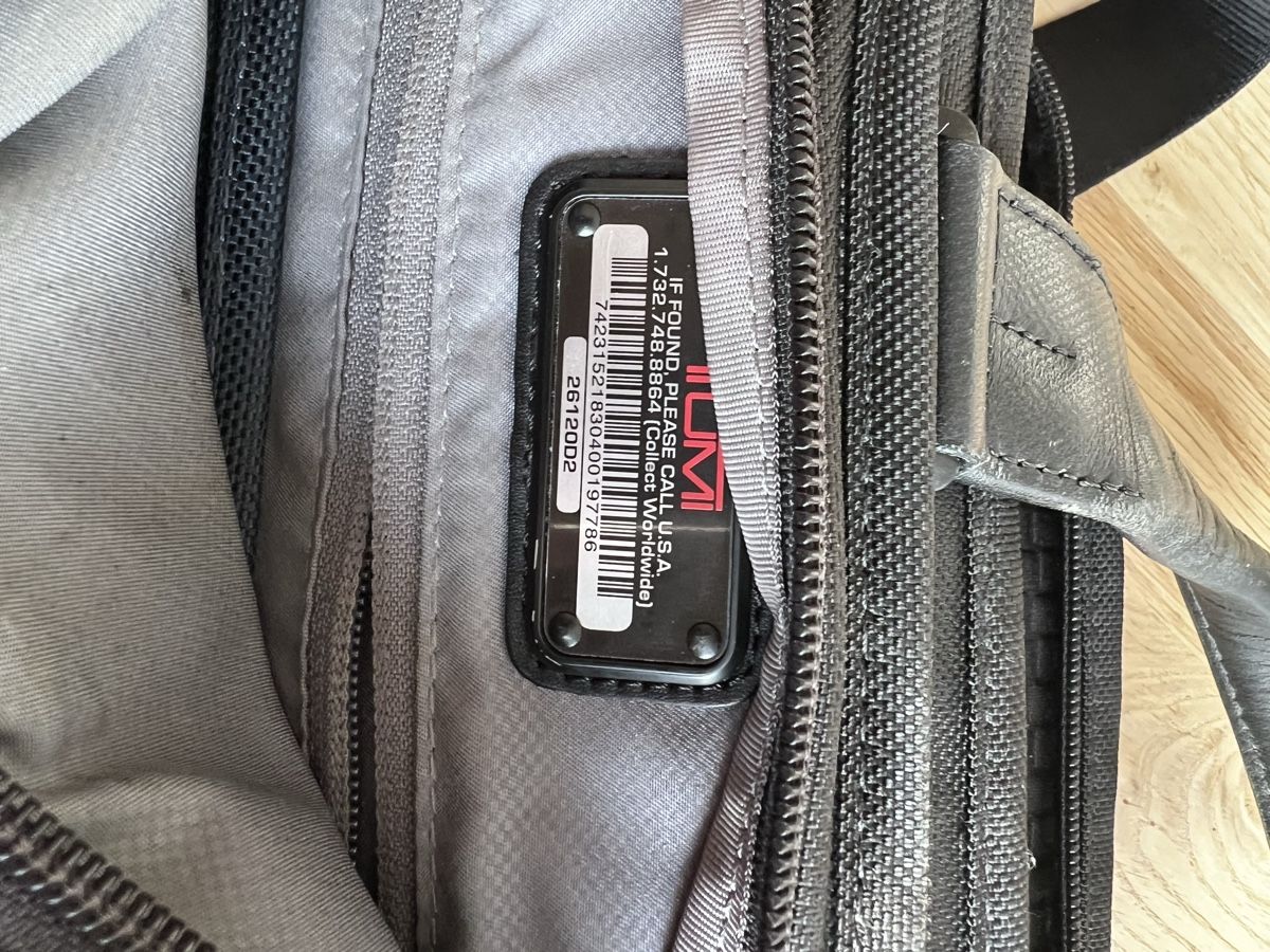 Tumi Valises & Sacs: Tumi Alpha III Laptop Briefcase – D'occasion à Herrliberg par derekvb 5