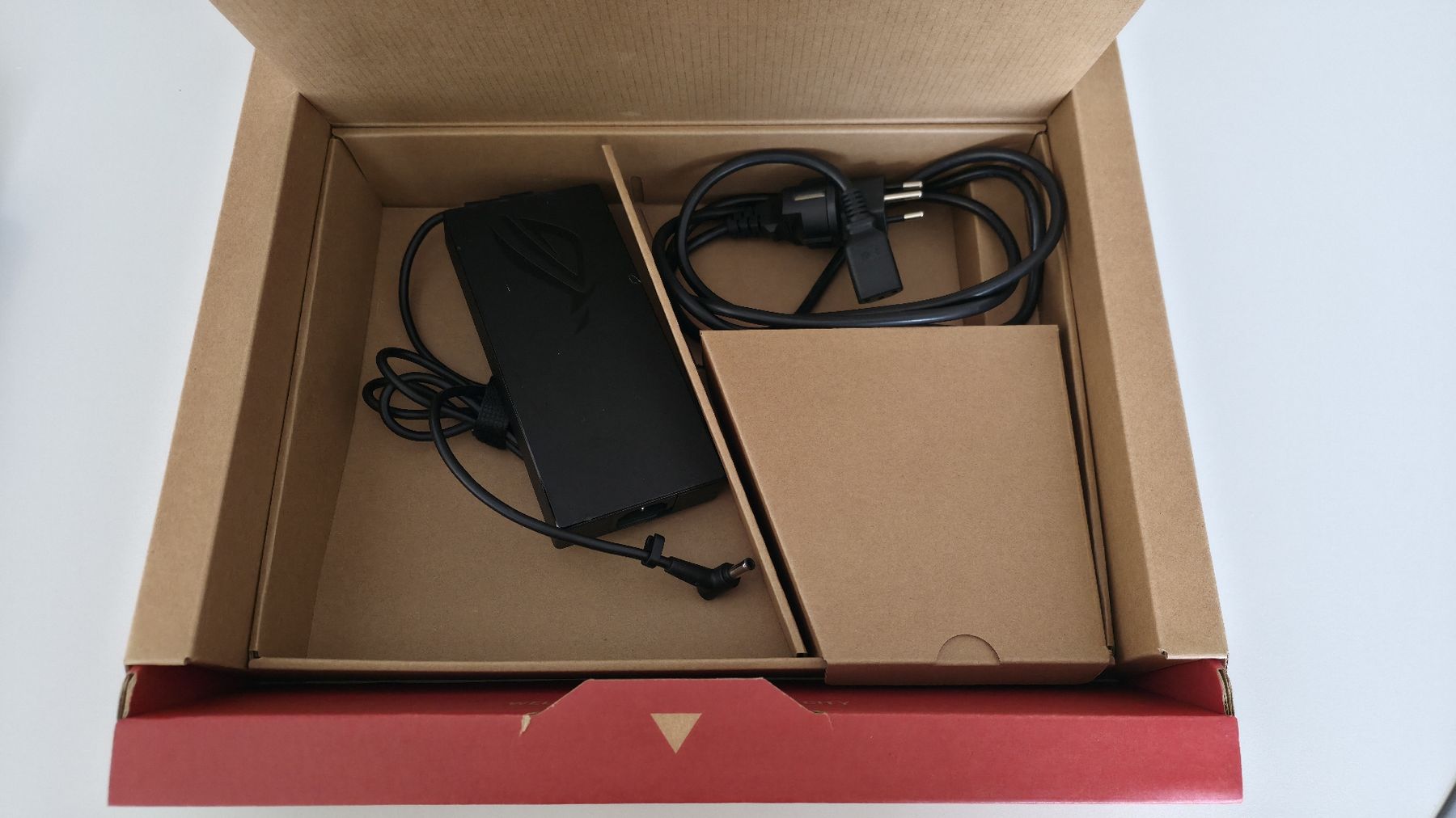 Asus Portables: Asus Rog Strix G16 – D'occasion à Strengelbach par yusuf.buelbuel 5