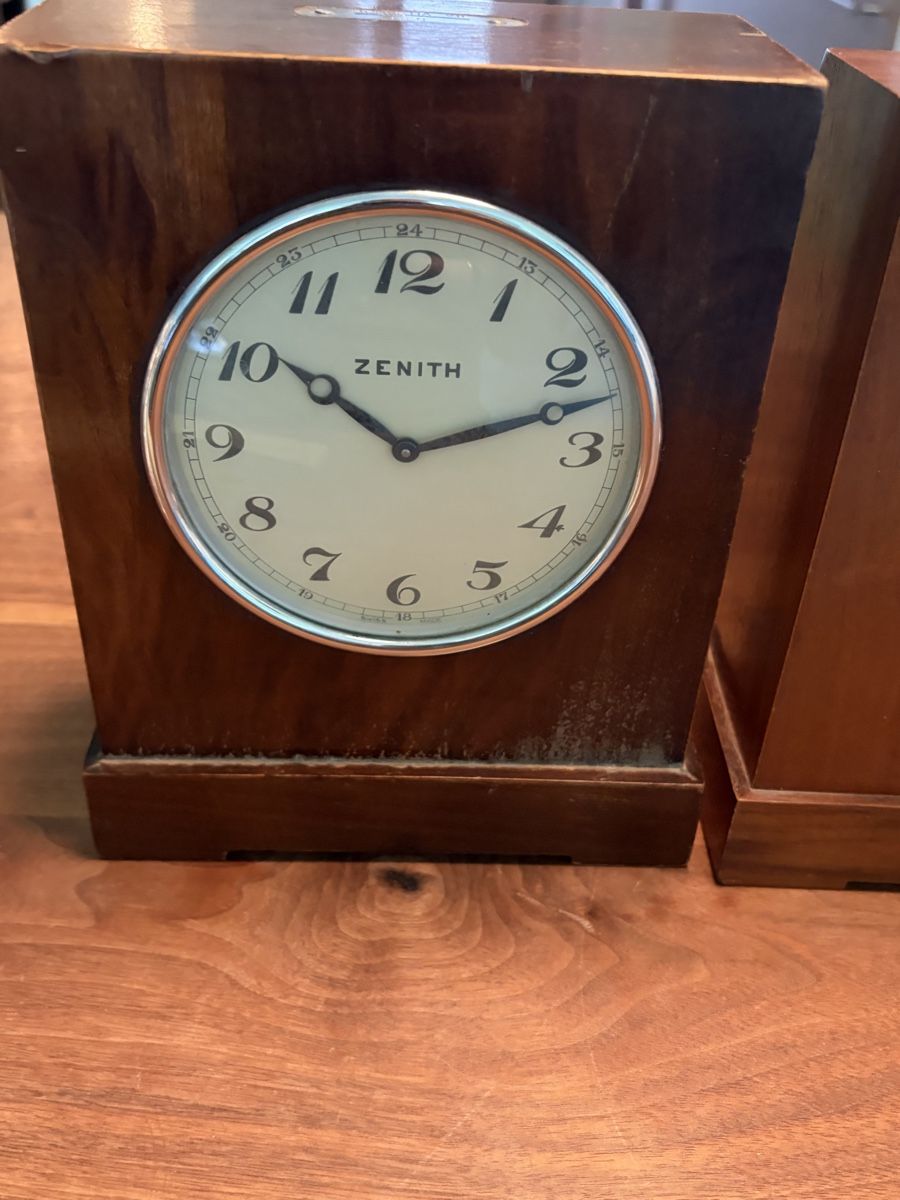 Zenith Orologi da terra & Orologi da parete: 2 Zenith Tischuhren / antik – Usato da Zürich venduto da Airflow22 2