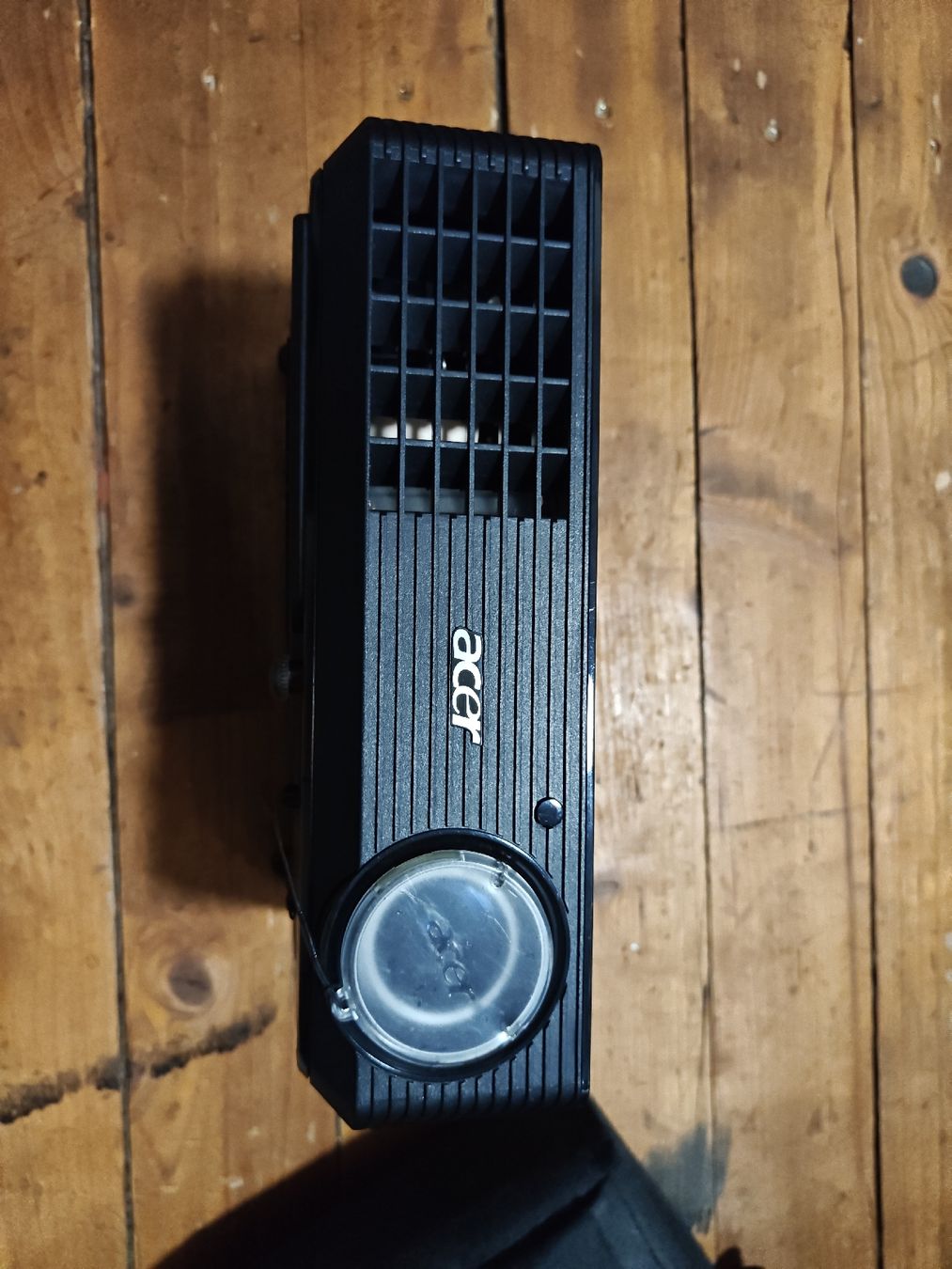 Acer Proiettori: Acer X1161 Projector Defekt – Usato da Münchenstein venduto da s3bas7ian 4