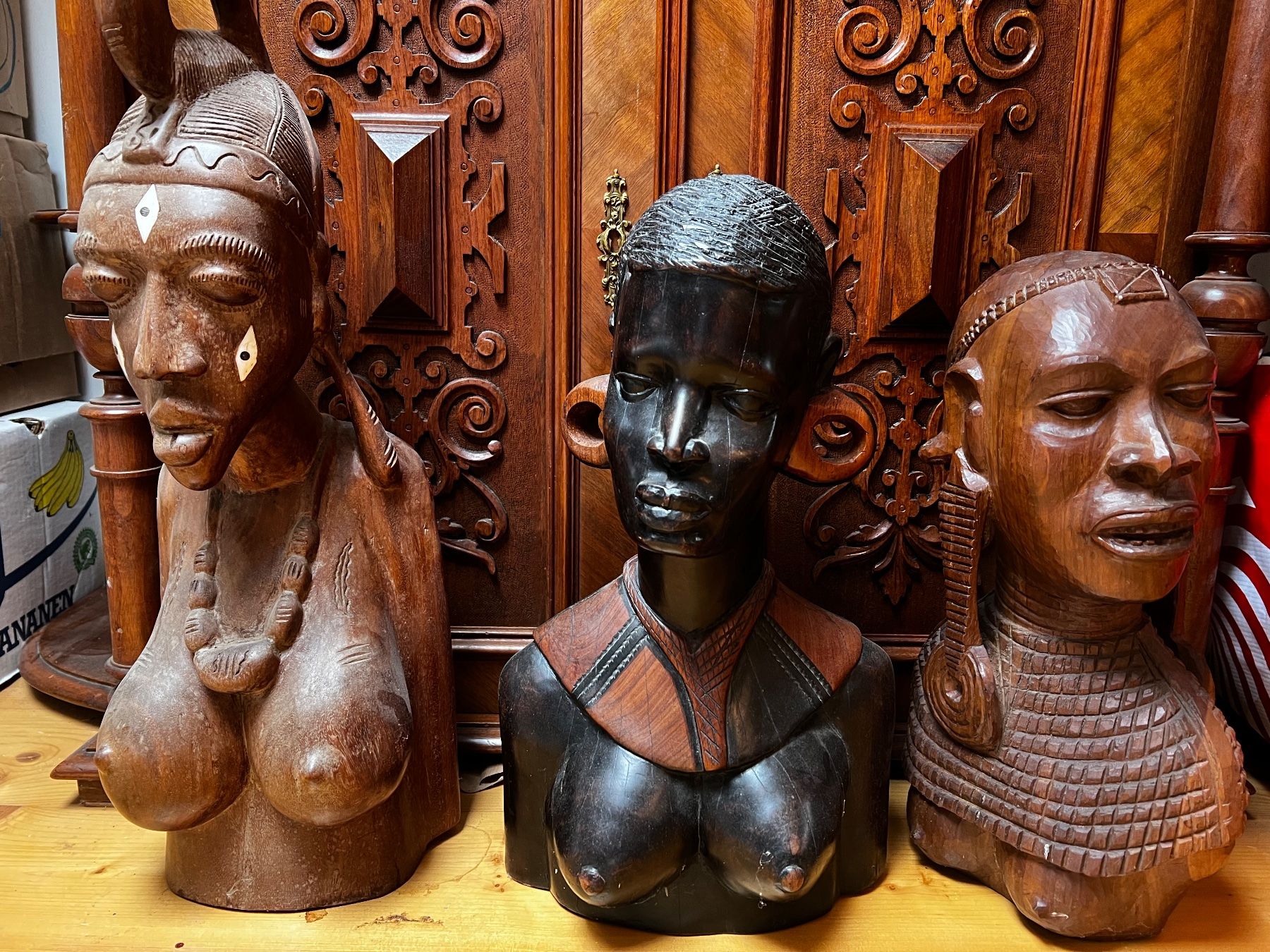 Sculture & Statue: Afrikanische Kunst Holzschnitt Buste – Usato da Riehen venduto da MaestroImperatore