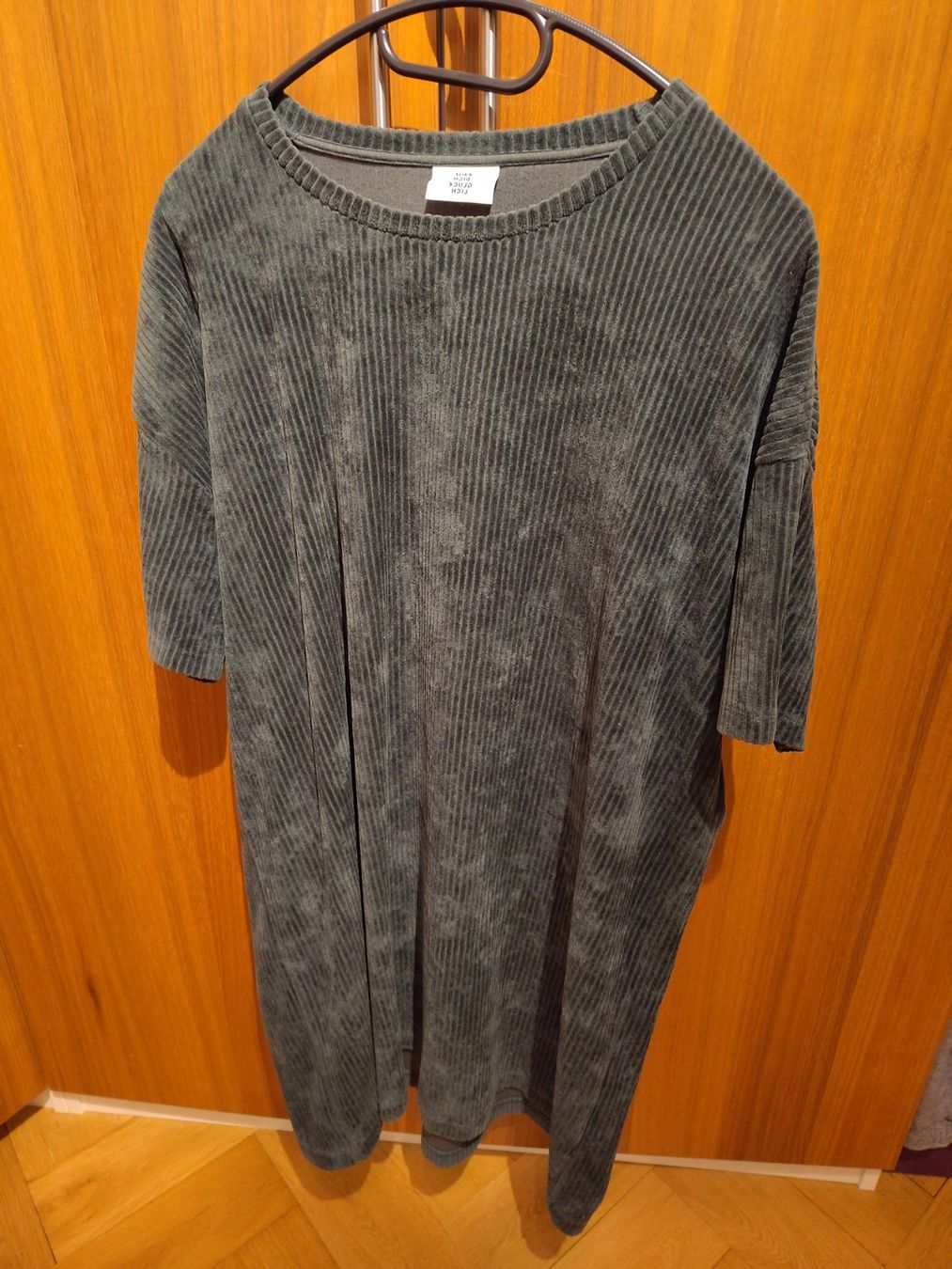 Vestiti: Kleid – Usato da Bern venduto da Linii