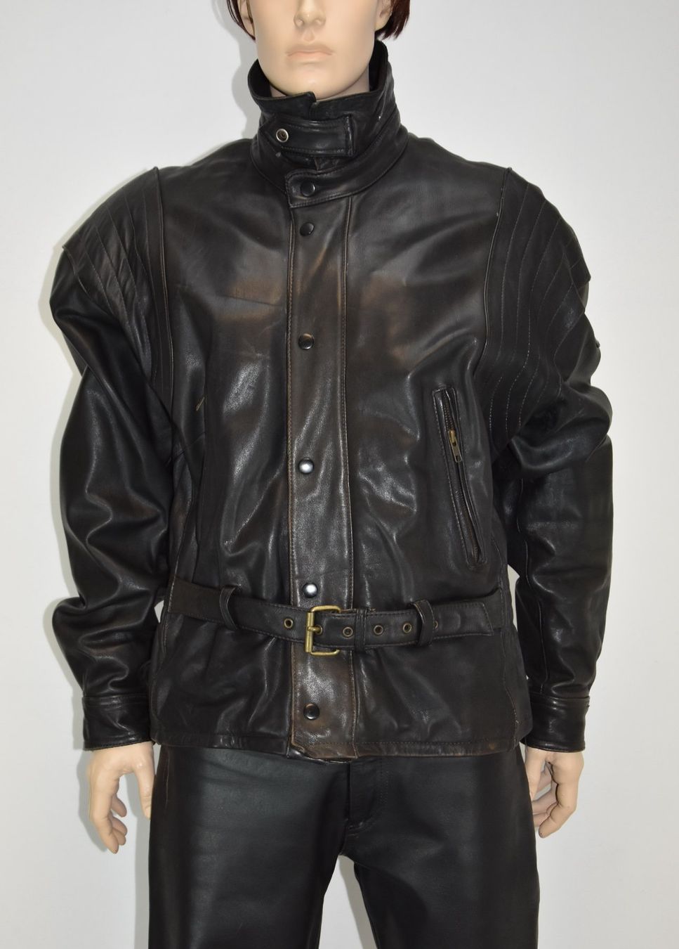 Giacche: Herren Motorrad Lederjacke Robust Freizeit Schwarz Gr.L – Usato da Wohlenschwil venduto da ABC-Vintage