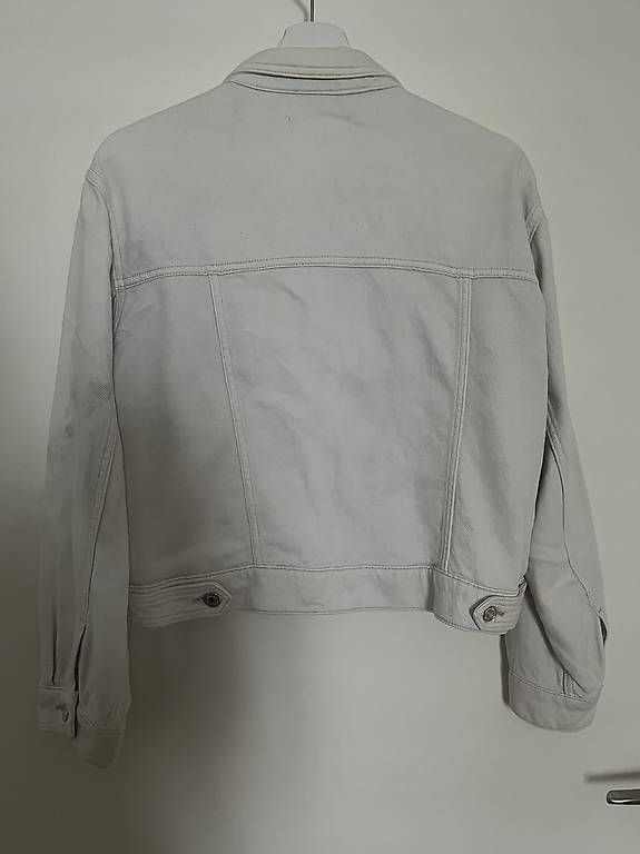 Giacche: Helle Jeansjacke von Mango Gr. M – Usato da Zürich venduto da Imaime 1