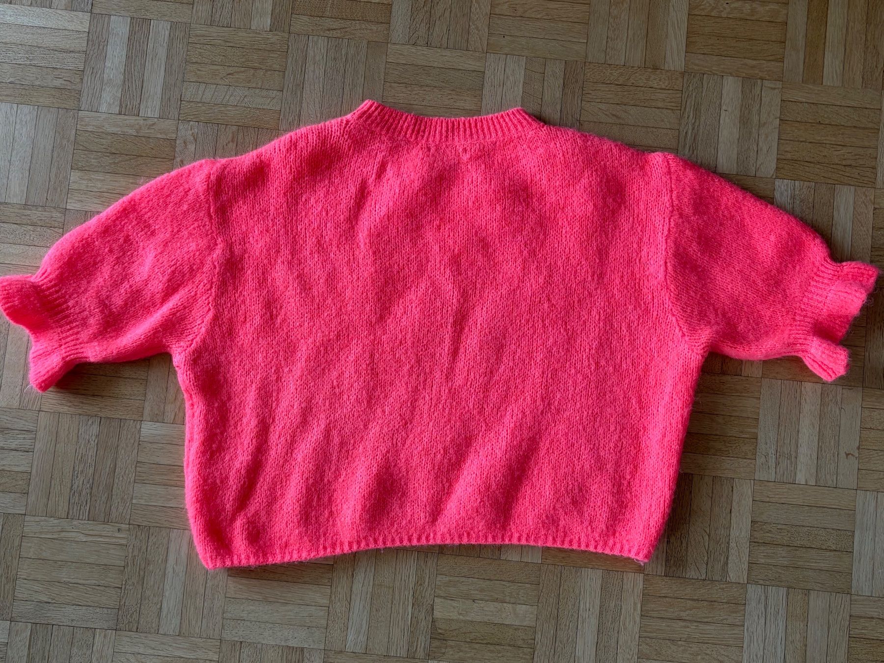Pullover & Sweatshirts: Damen Pullover neon orange Grösse L mit Rüschenärmeln neu – Neu und originalverpackt aus Meilen von Sura18 1