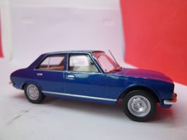 Peugeot 504 - blau - sehr schön - sehr selten - Altaya !