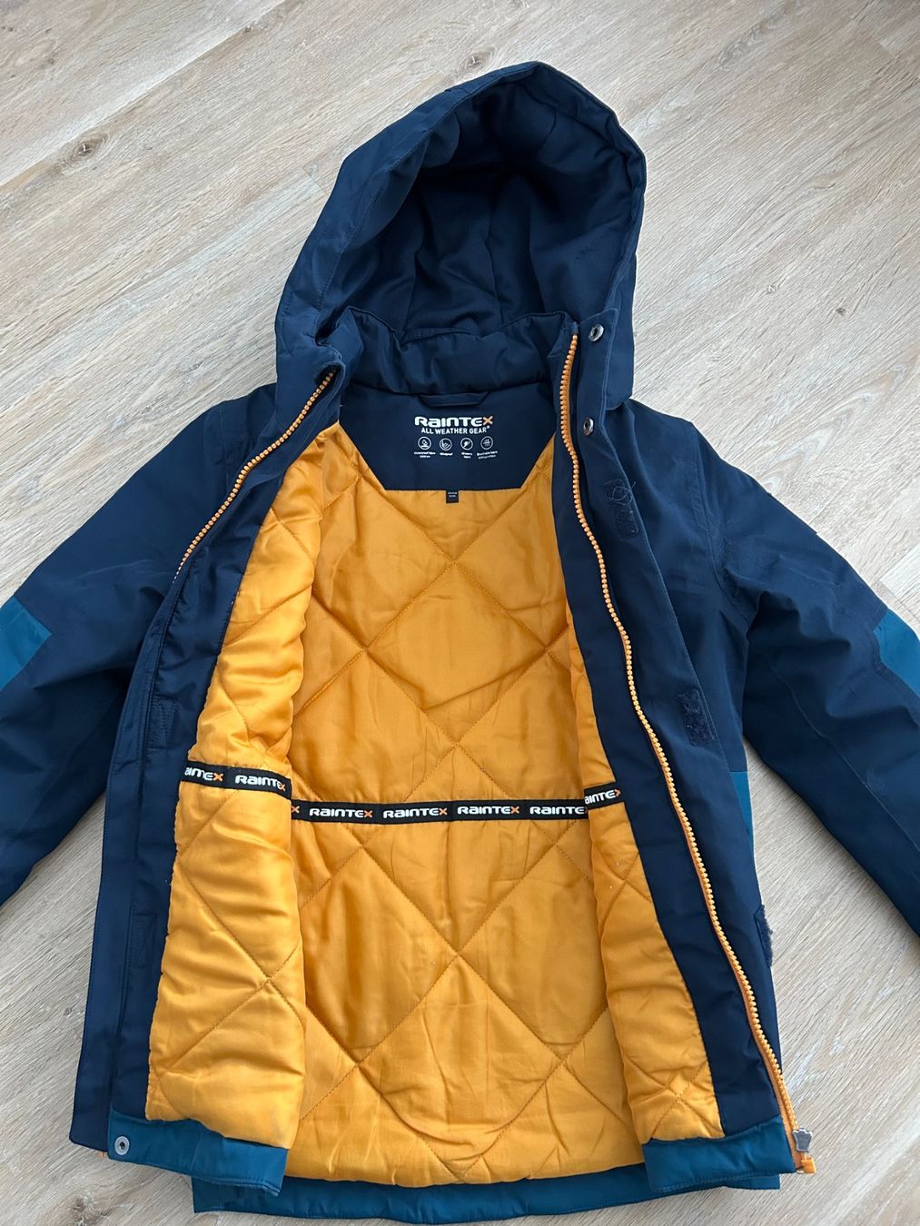 C&A Giacche & Cappotti: Winterjacke, Grösse 134 – Usato da Zumikon venduto da meter03 2