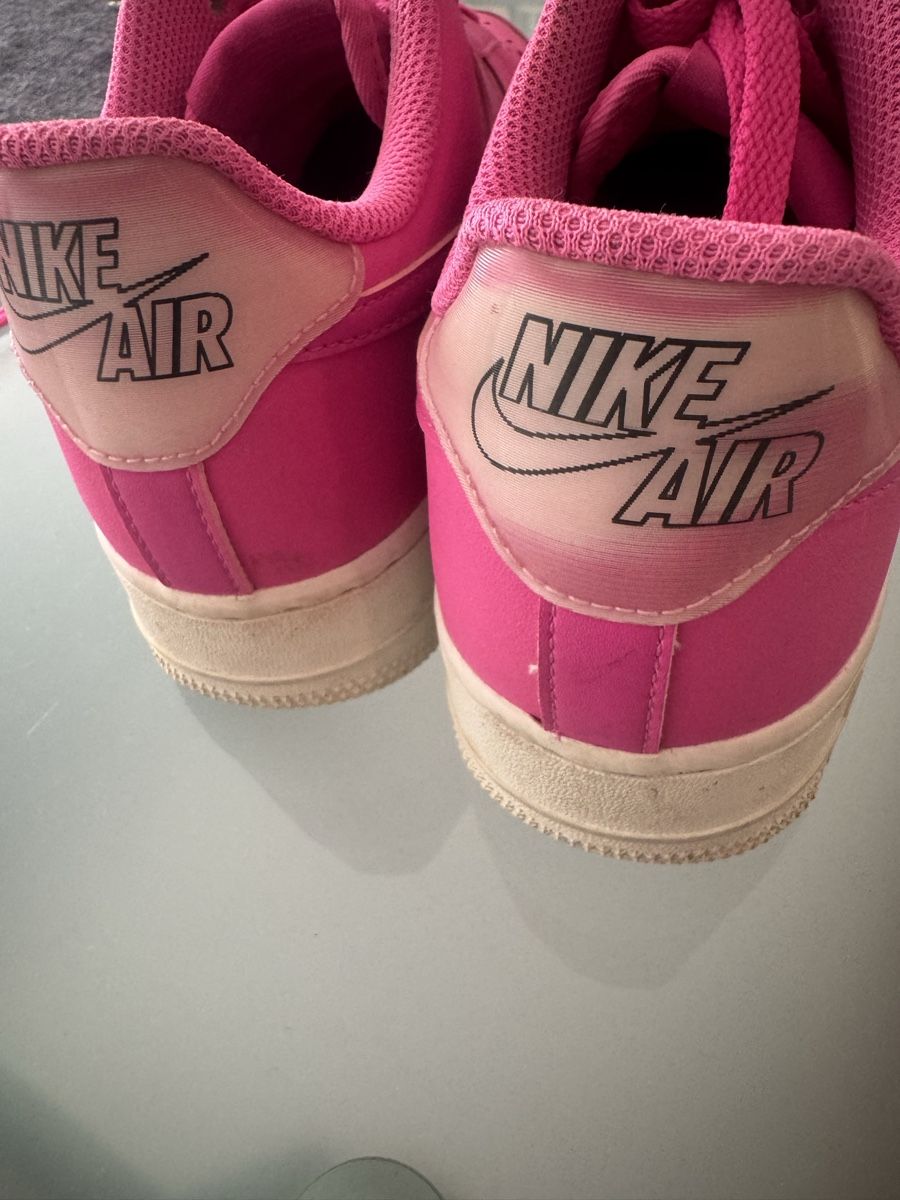 Nike Damenschuhe: Nike Air Force 1 Rosa 38,5 – Gebraucht aus Grono von tes_6t5v 1