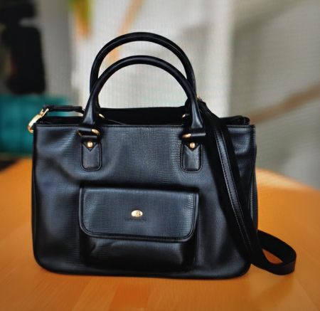Schwarze Echtleder Handtasche (Laptop) - NEU