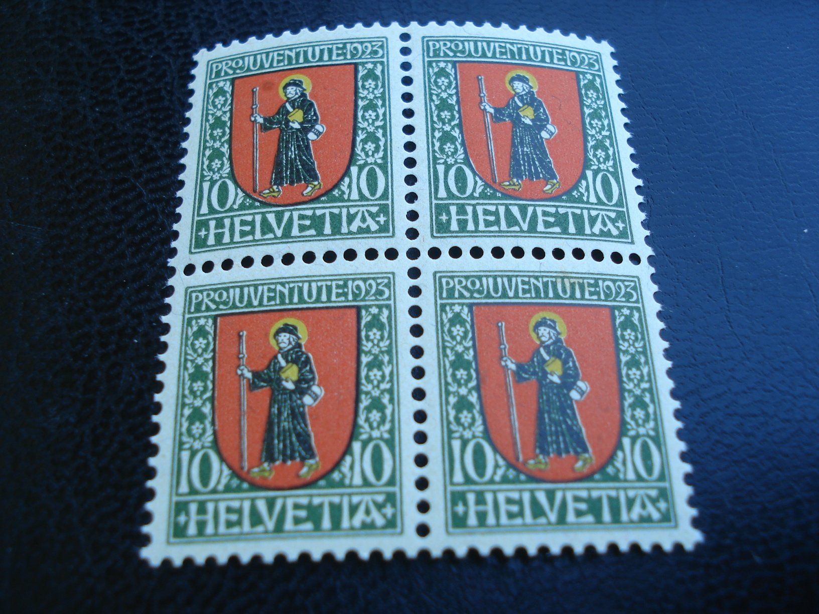 Tous les timbres: Pro Juventute 1925, 4erblock Wäppli Glarus ** – D'occasion à Niederwil AG par morostahu