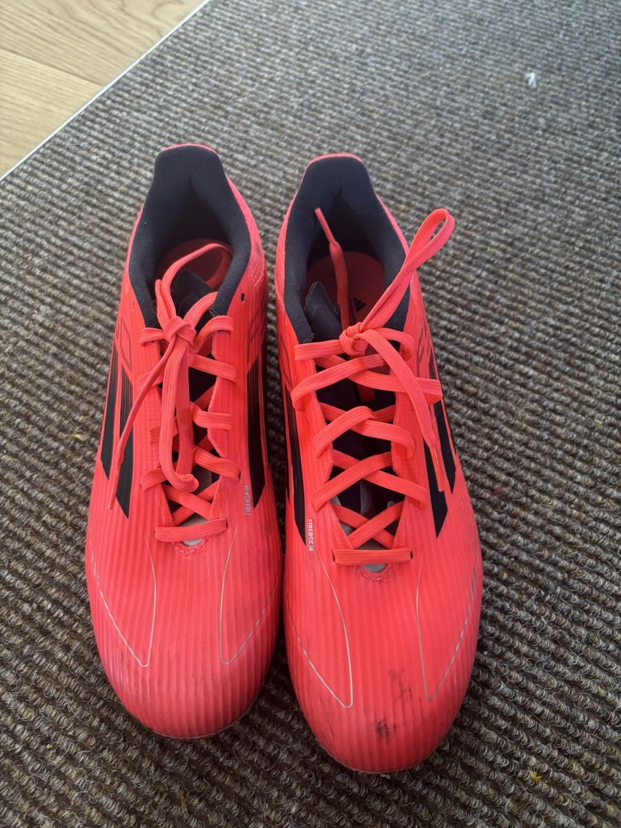Adidas Scarpe da uomo: Adidas F50 Size 42,5 EU – Usato da Kilchberg ZH venduto da mar_y69c 2