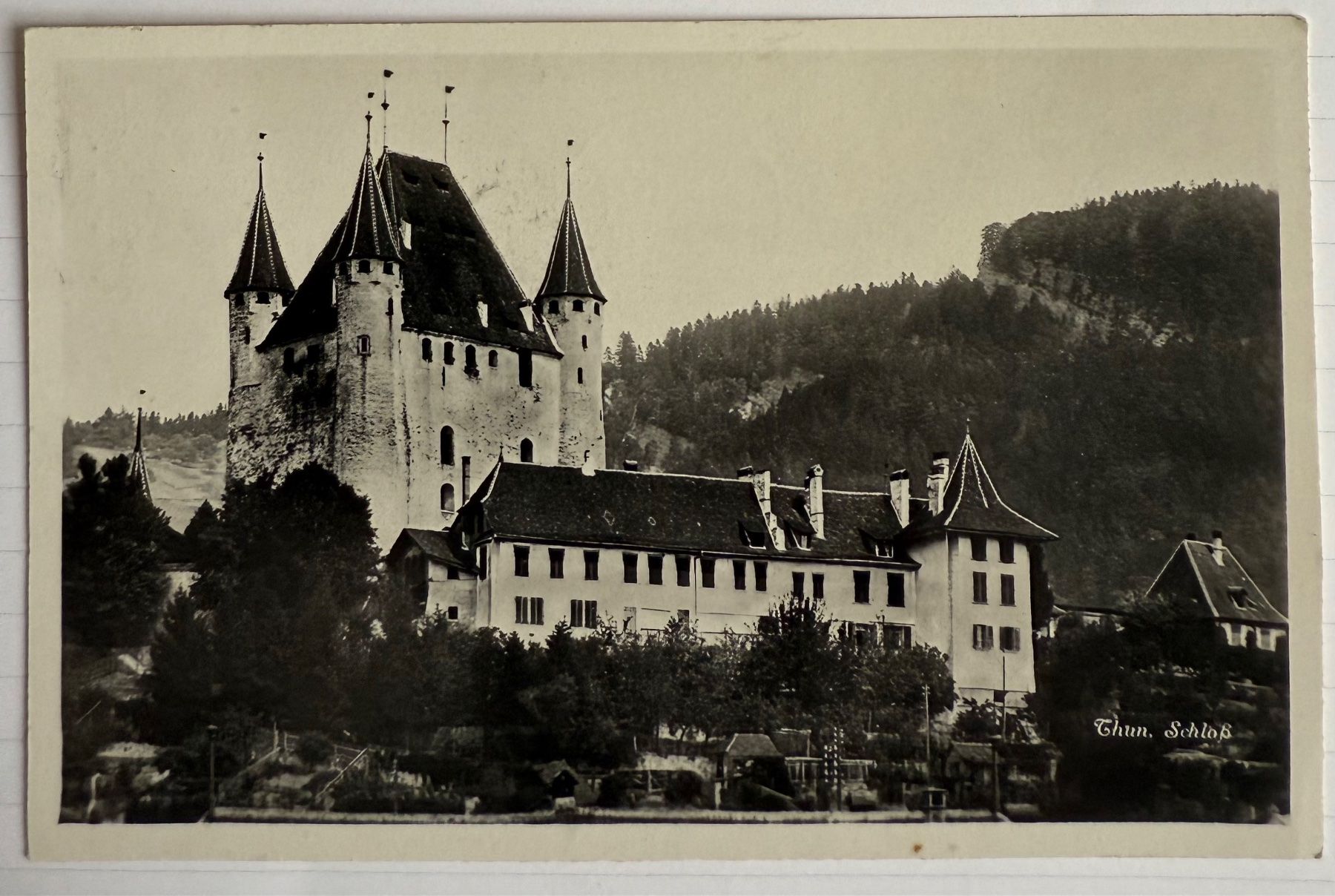 Cartoline postali: THUN - Schloss 1936 – Usato da Lutry venduto da Ediego