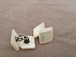 Vintage Mother-of-Pearl Cufflinks Cube Style