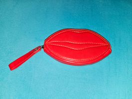 Kleines Porte-Monnnaie: Rote Lippen
