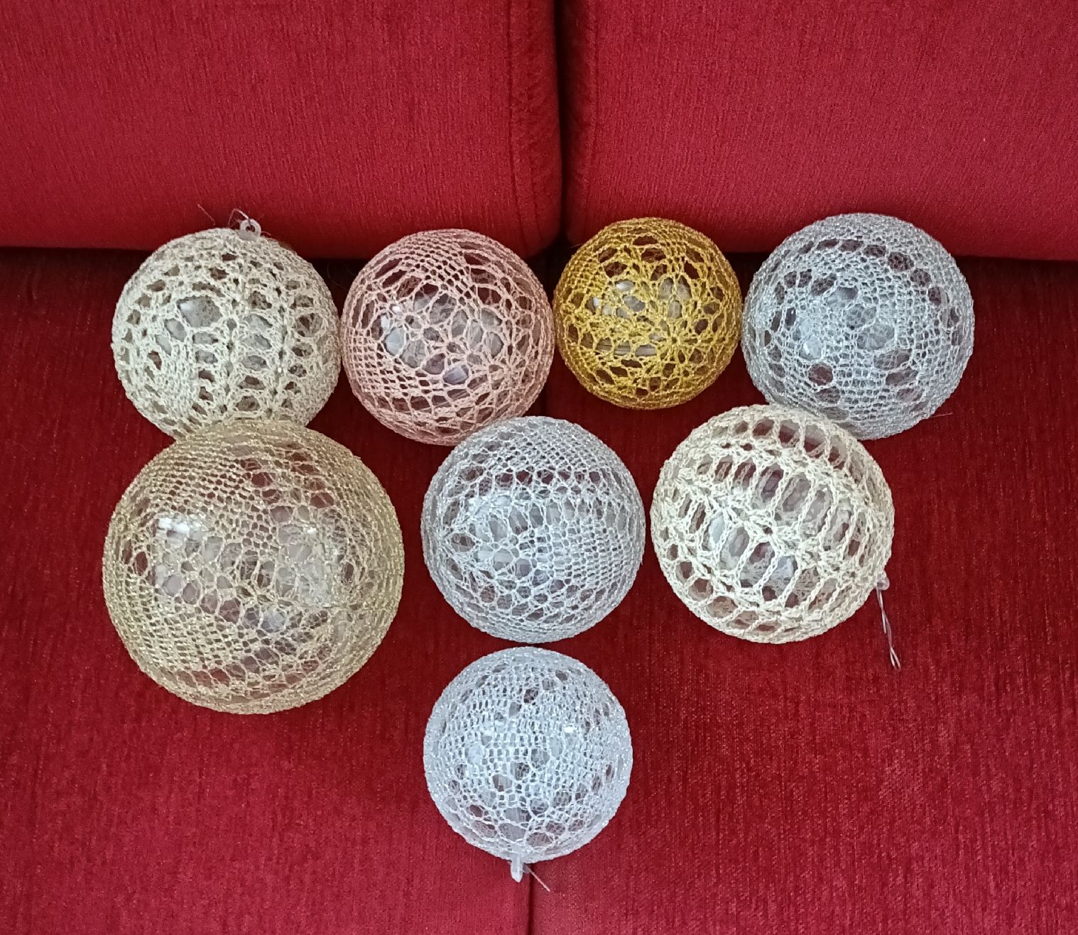 Alle Dekorationen: Christbaumschmuck umhäkelt – Gebraucht aus Seewen SZ von Megash 1