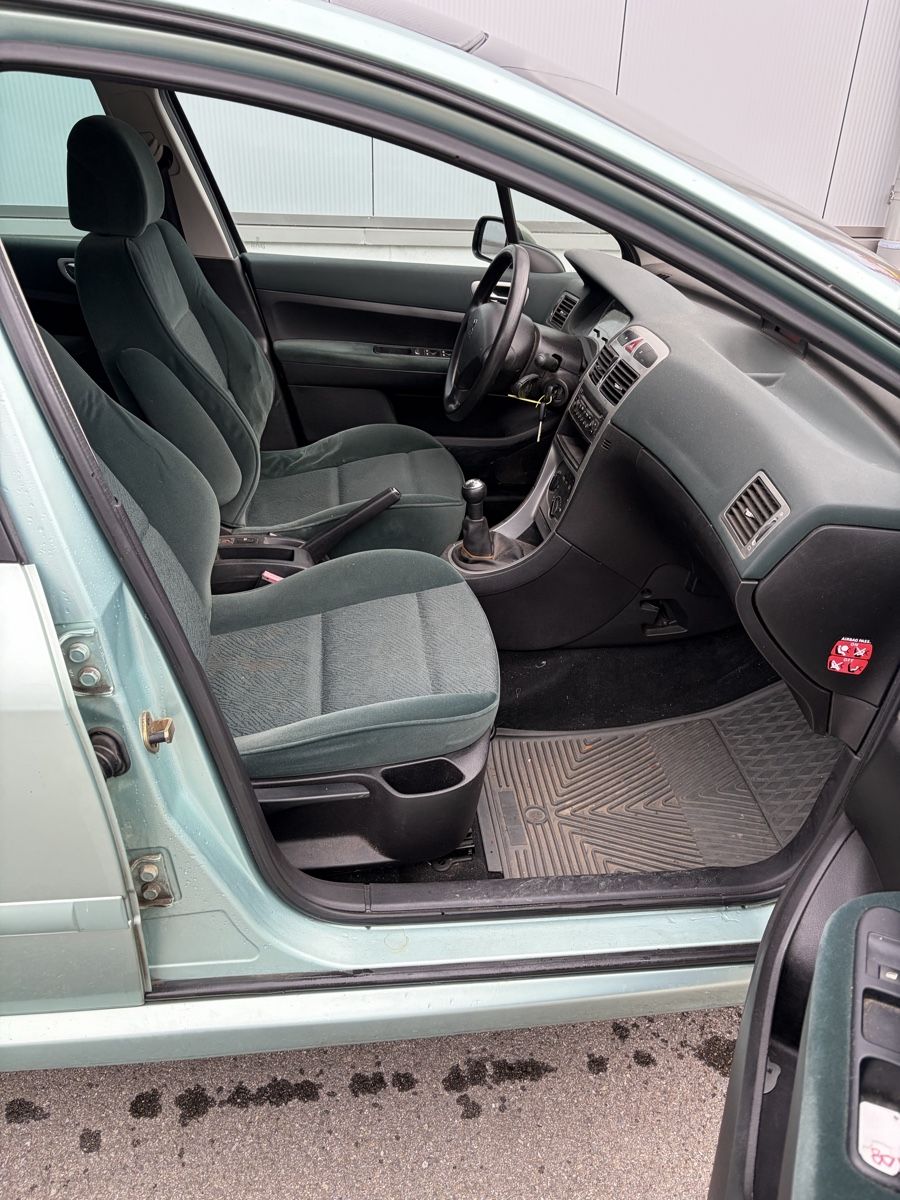 Peugeot Autos: Peugeot 307 SW – Defekt aus Zürich von luc_9tdl 3