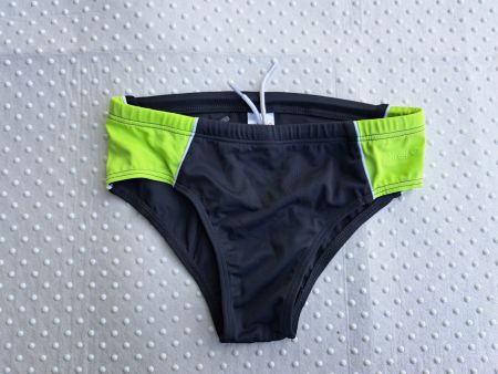 NEU! Etirel Jungen Badehose grau-grün Gr. 140