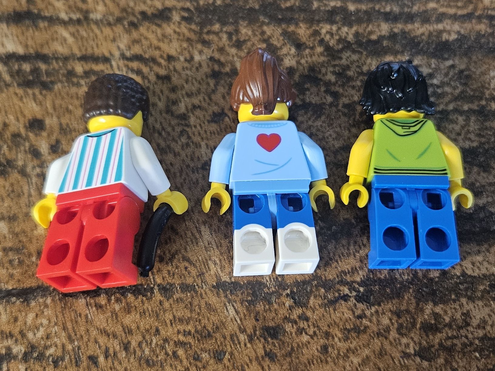 Lego Kit di costruzioni: lego lot de 3 figurines  – Usato da Confignon venduto da Ecrofigs 1