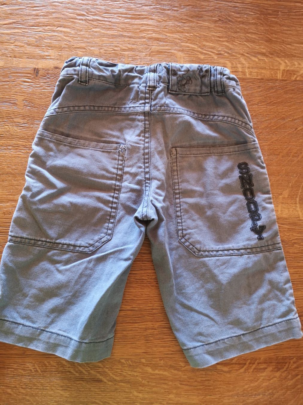 H&M Pantaloni: Kurze Hose Gr 104 Snoopy – Usato da Vordemwald venduto da Esel04 2