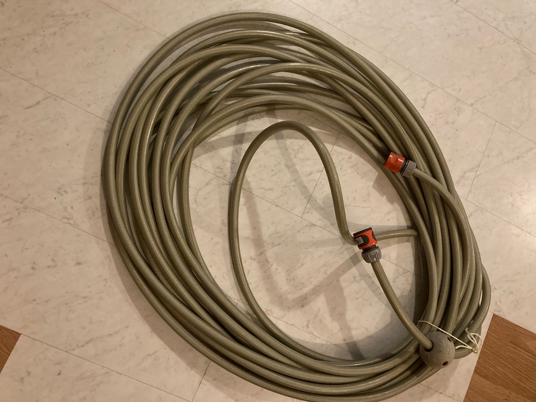 Gardena Tuyaux & tubes: Gartenschlauch Gardena – D'occasion à Erlenbach ZH par Erlen